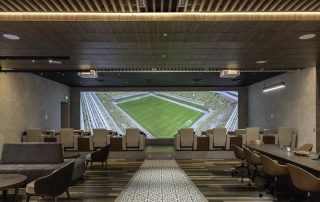 Videowall led y pantalla de proyección