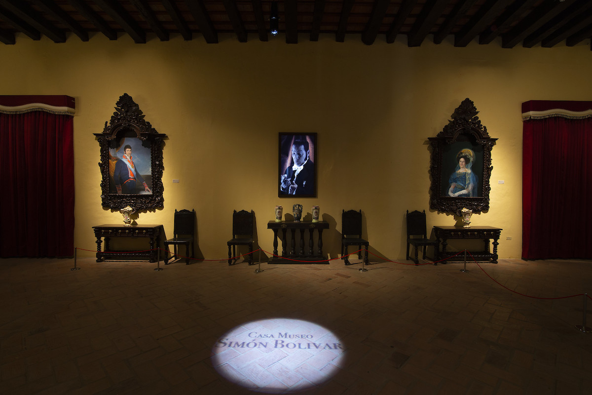 The Renaissance of the Bolivarian Museum of Soledad: Technology and Tradition Intertwined 124 Cuadro de bienvenida Casa Museo Simón Bolívar