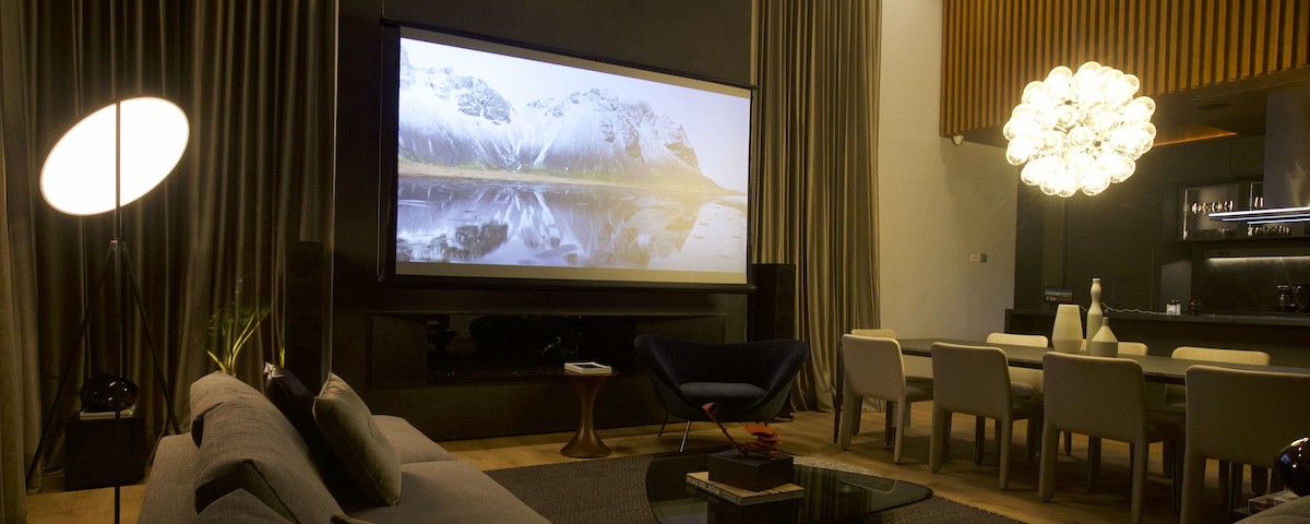 Home Theater con pantalla Screen Innovation