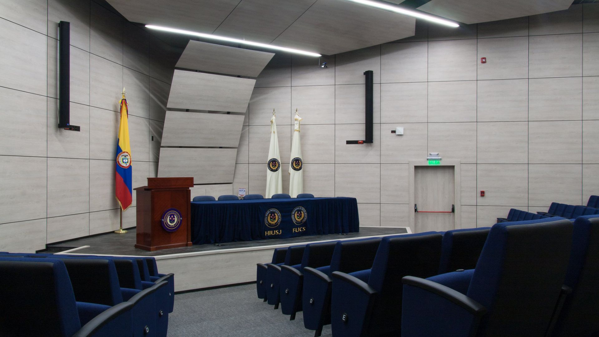 FUCS Auditorium 83 Auditorio FUCS