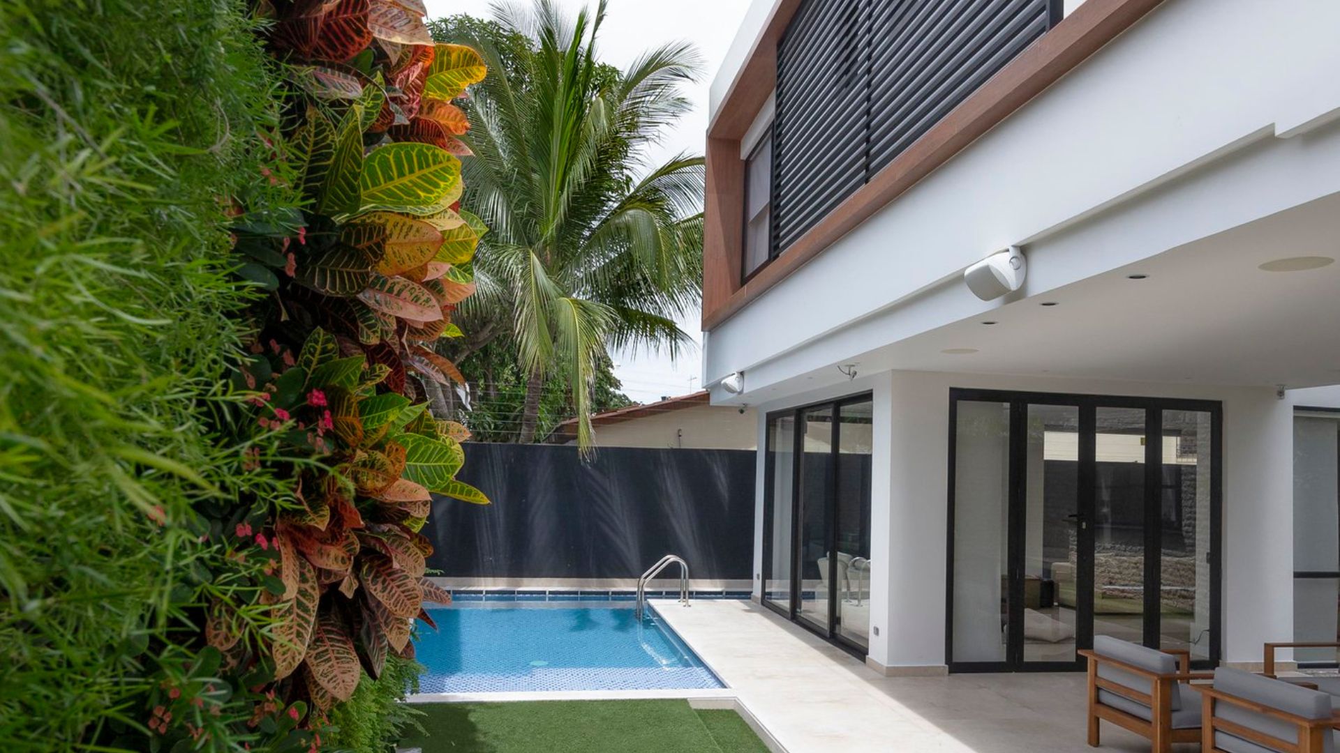 Smart and Exceptional Design: TC Project 63 Casa KK