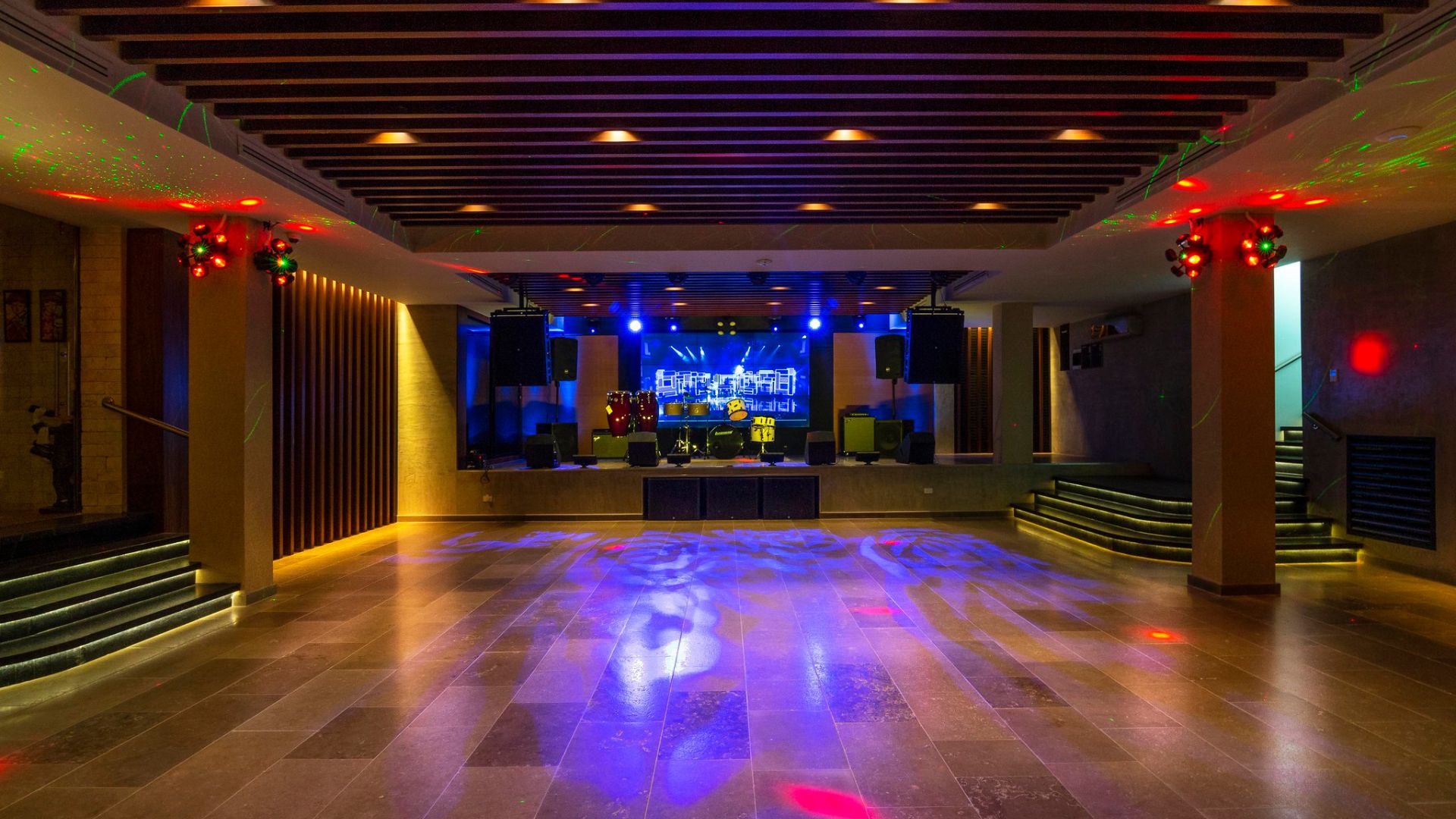 Casa PC: Design, Entertainment, and Technology 50 Casa PC
