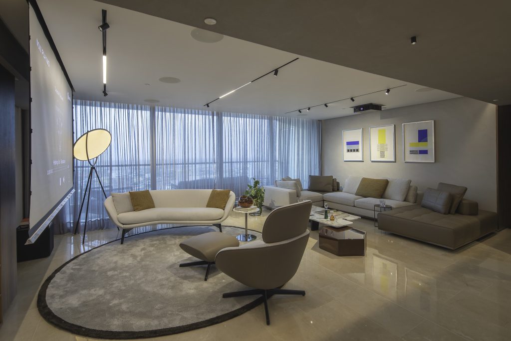 Apartment in Barranquilla: Home Automation and Lighting 2 Apartment YR